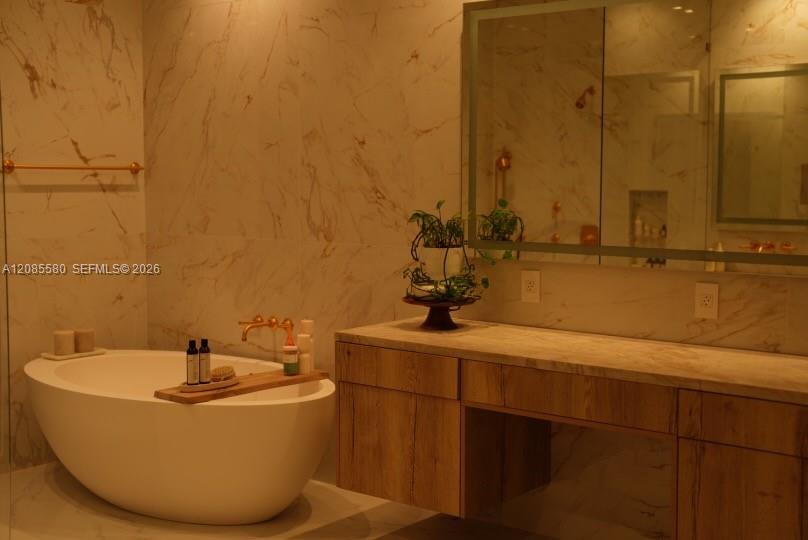 34 Southwest 26th Road Miami, FL 33129 - Photo 10 of 17 Gallery Image 10