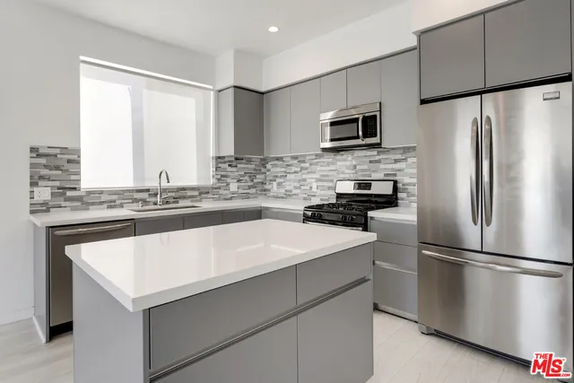 $4,870 | 1431 Armacost Avenue, Unit 401, Los Angeles, CA 90025