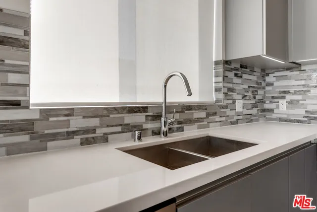 $4,870 | 1431 Armacost Avenue, Unit 401, Los Angeles, CA 90025