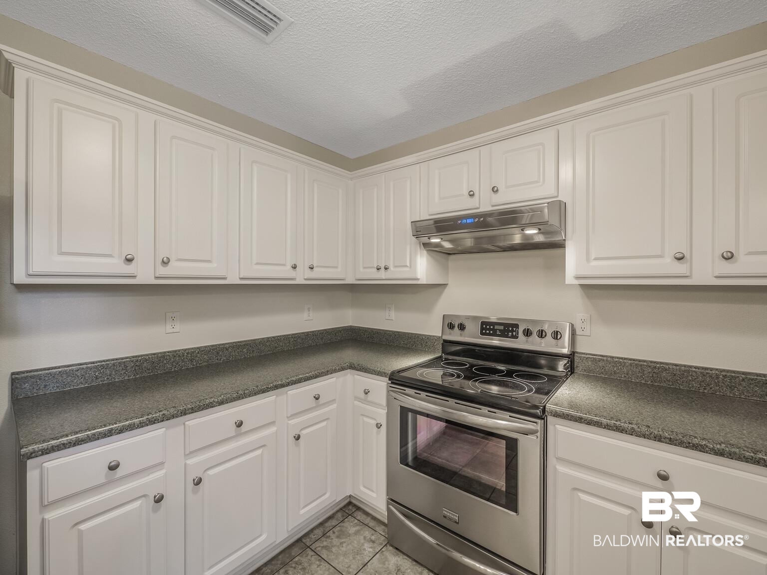 301 Cahaba Street Foley, AL 36535 - Photo 25 of 47