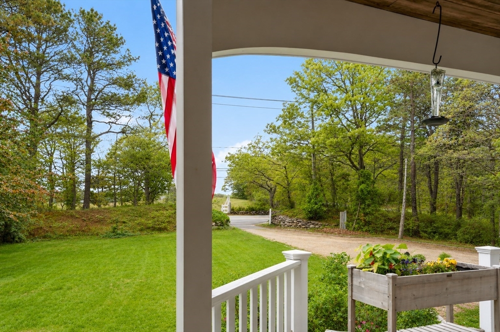 177 West Tisbury Road Edgartown, MA 02539 - Photo 3 of 14
