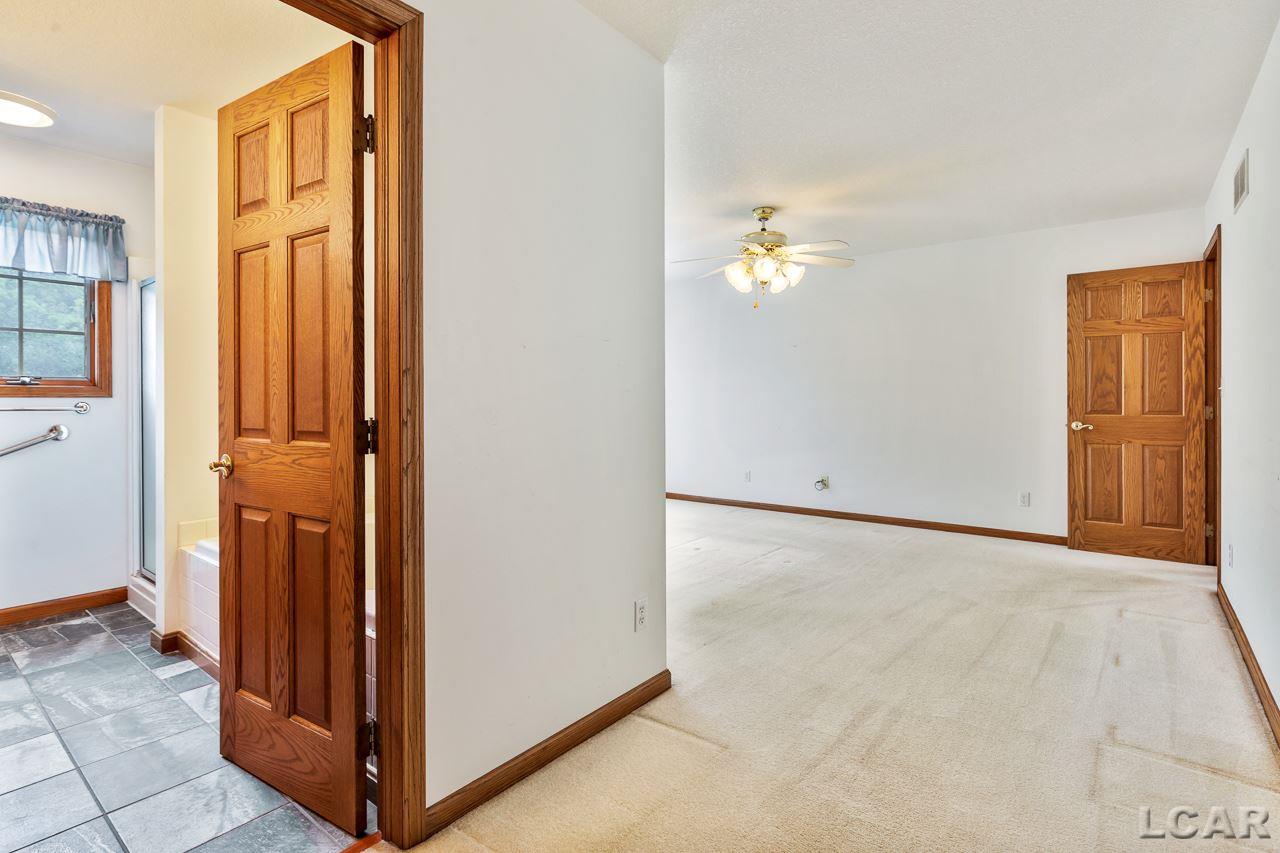 2692 East Carleton Road Adrian, MI 49221 - Photo 24 of 41 50018439-23.JPG