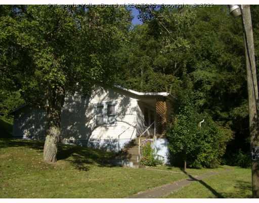 197 Quick Road Elkview, WV 25071 - Photo 1 of 8 Exterior Front.