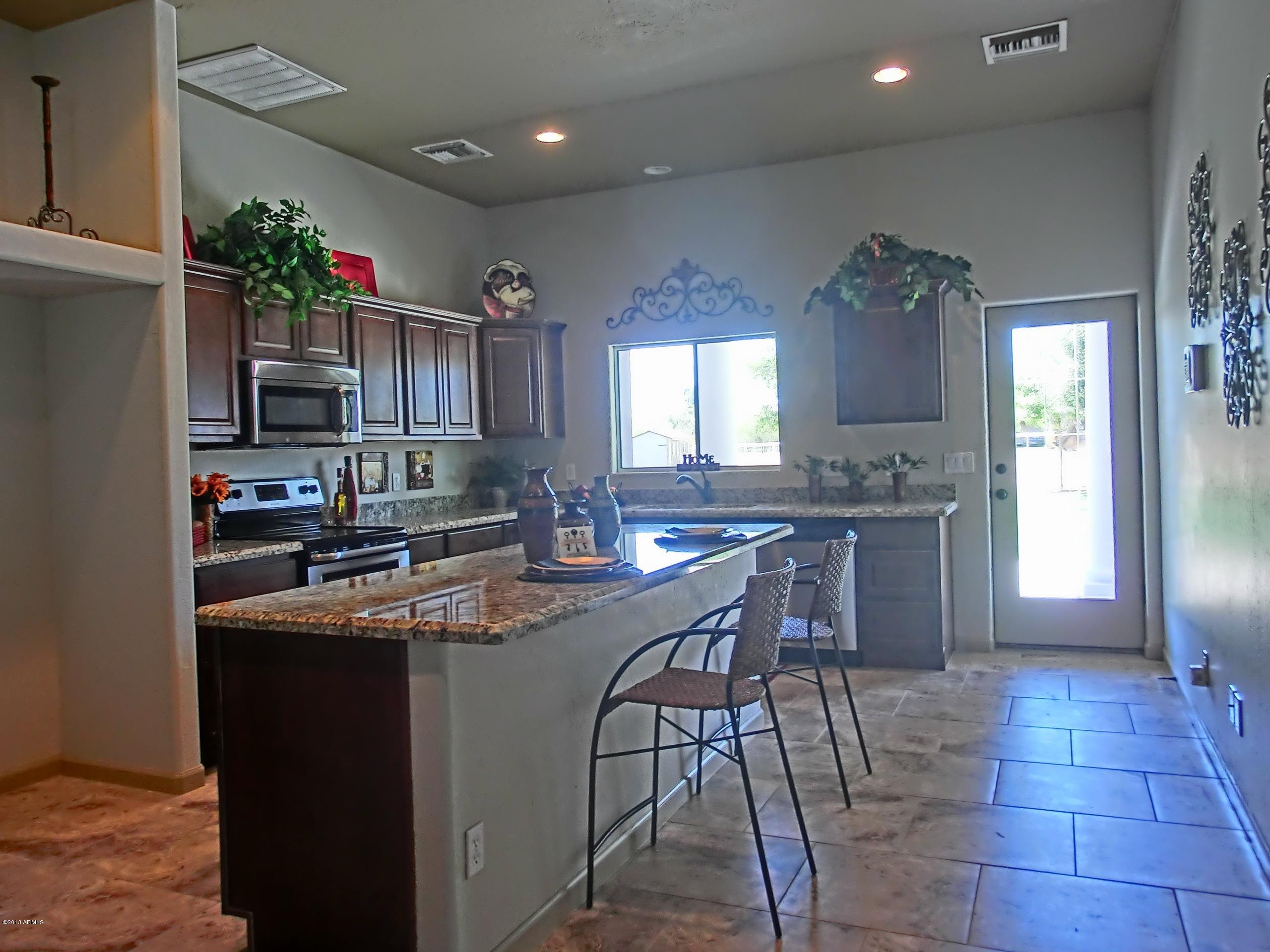 21440 South Greenfield Road Gilbert, AZ 85298 - Photo 8 of 15 Greenfield 038