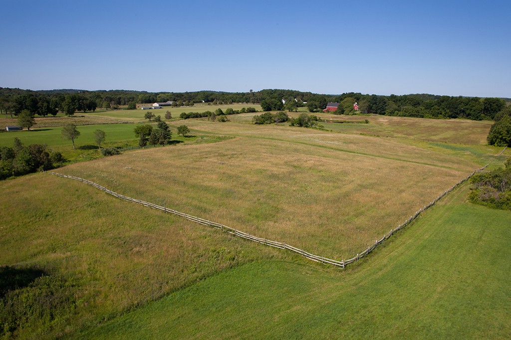 24 Candlewood Road Ipswich, MA 01938 - Photo 4 of 8 Gallery Image 4