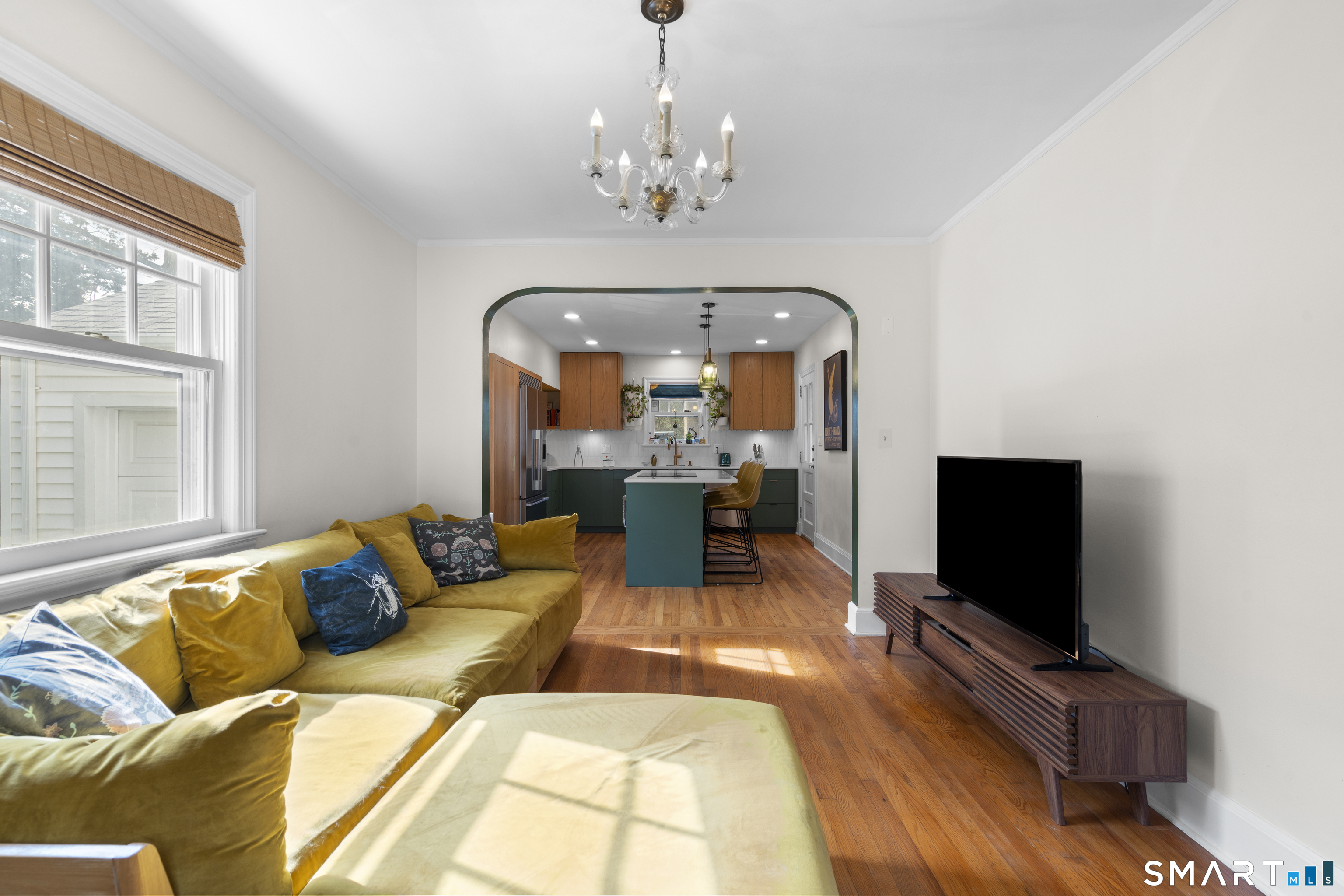 17 Alton Road Stamford, CT 06906 - Photo 6 of 38 Gallery Image 6