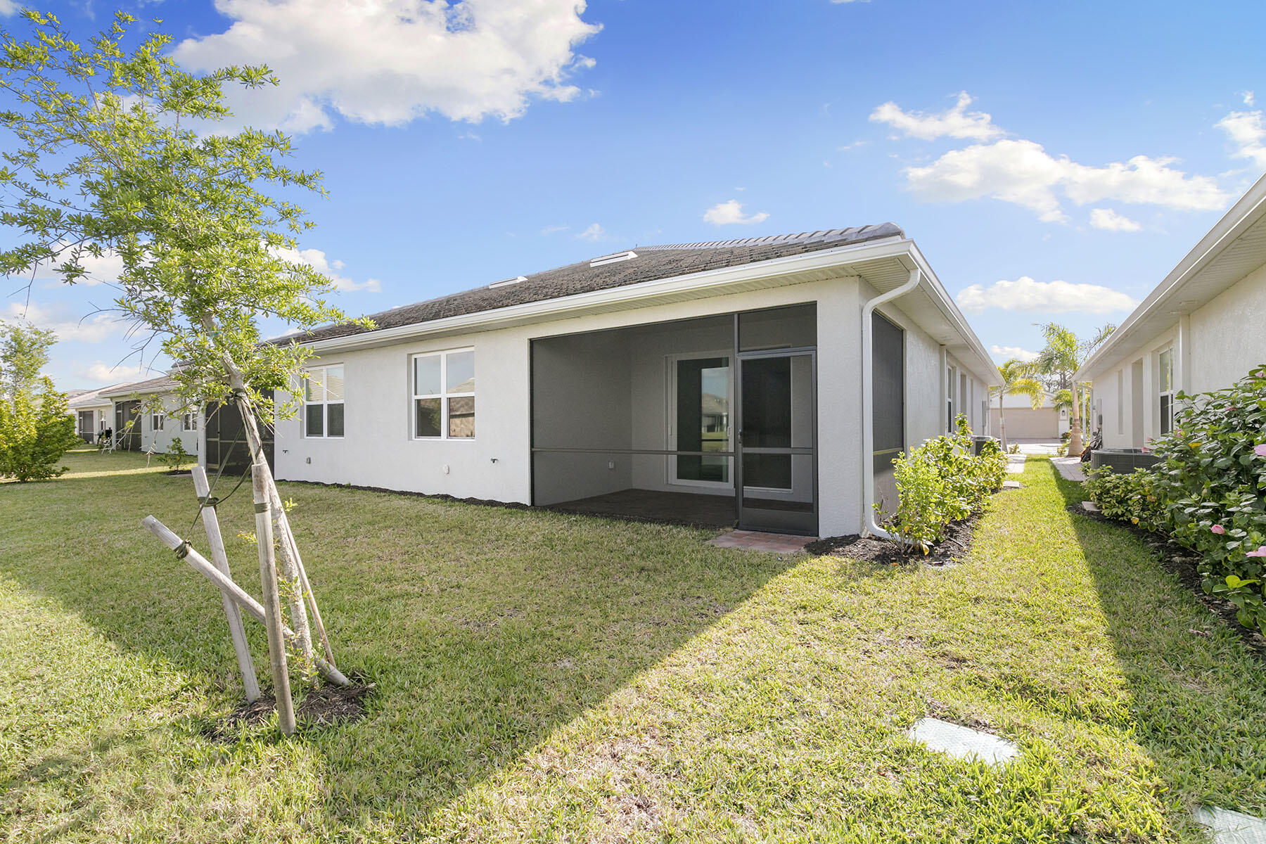 1173 Enbrook Loop Naples, FL 34114 - Photo 18 of 23 224031031i