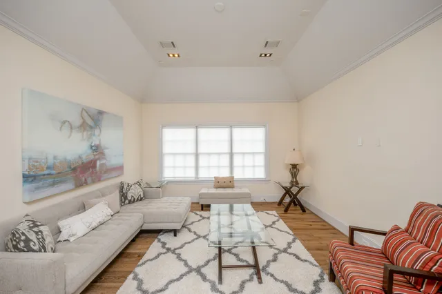 $5,090 | 5410 Alder Circle, Bellaire, TX 77401