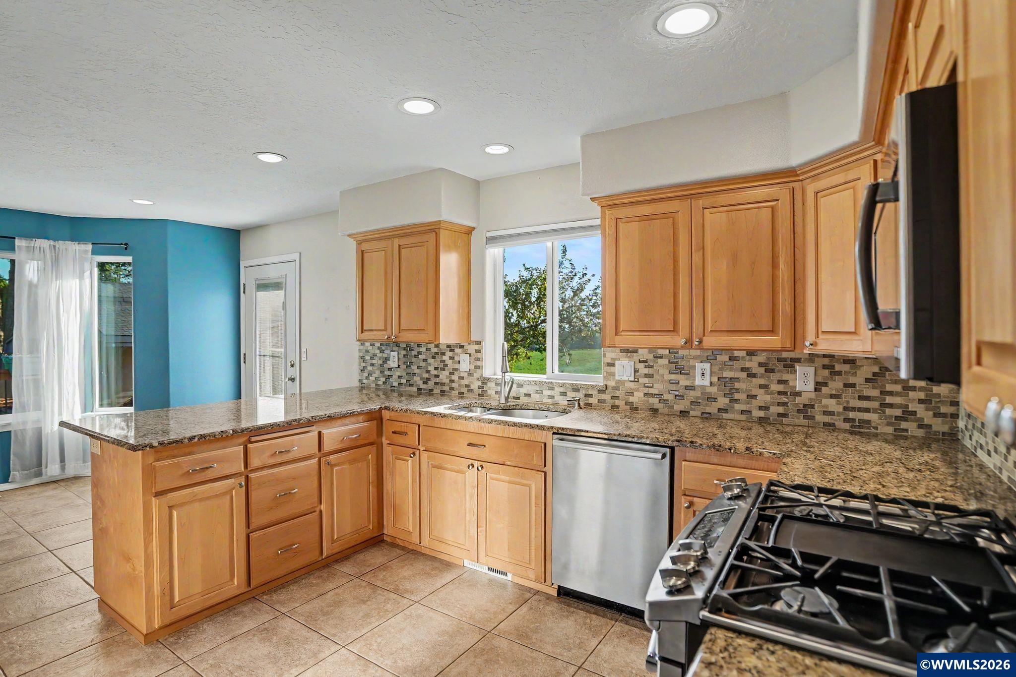 812 Southwest 8th Street Sublimity, OR 97385 - Photo 21 of 50