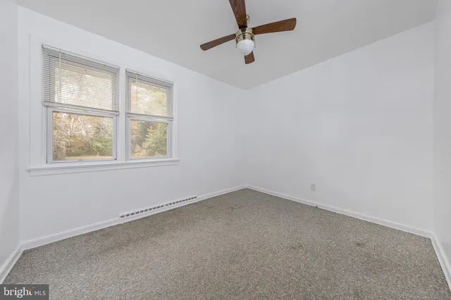 $320,000 | 40 Spillway Drive, Alloway, NJ 08001