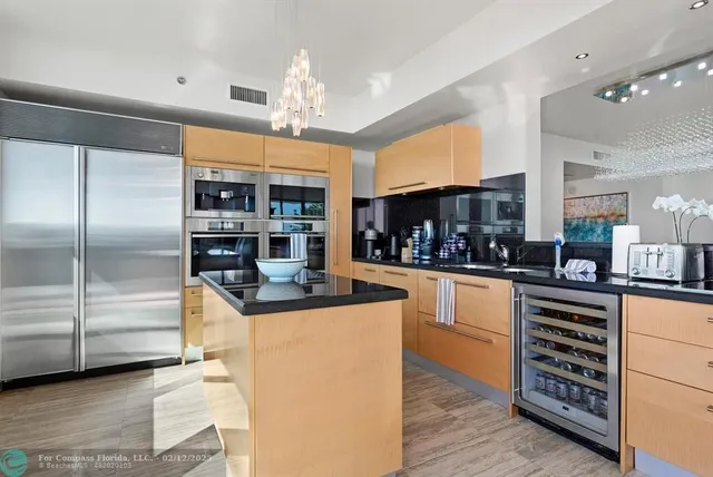 $15,000 | 101 South Fort Lauderdale Beach Boulevard, Unit 801, Fort Lauderdale, FL 33316