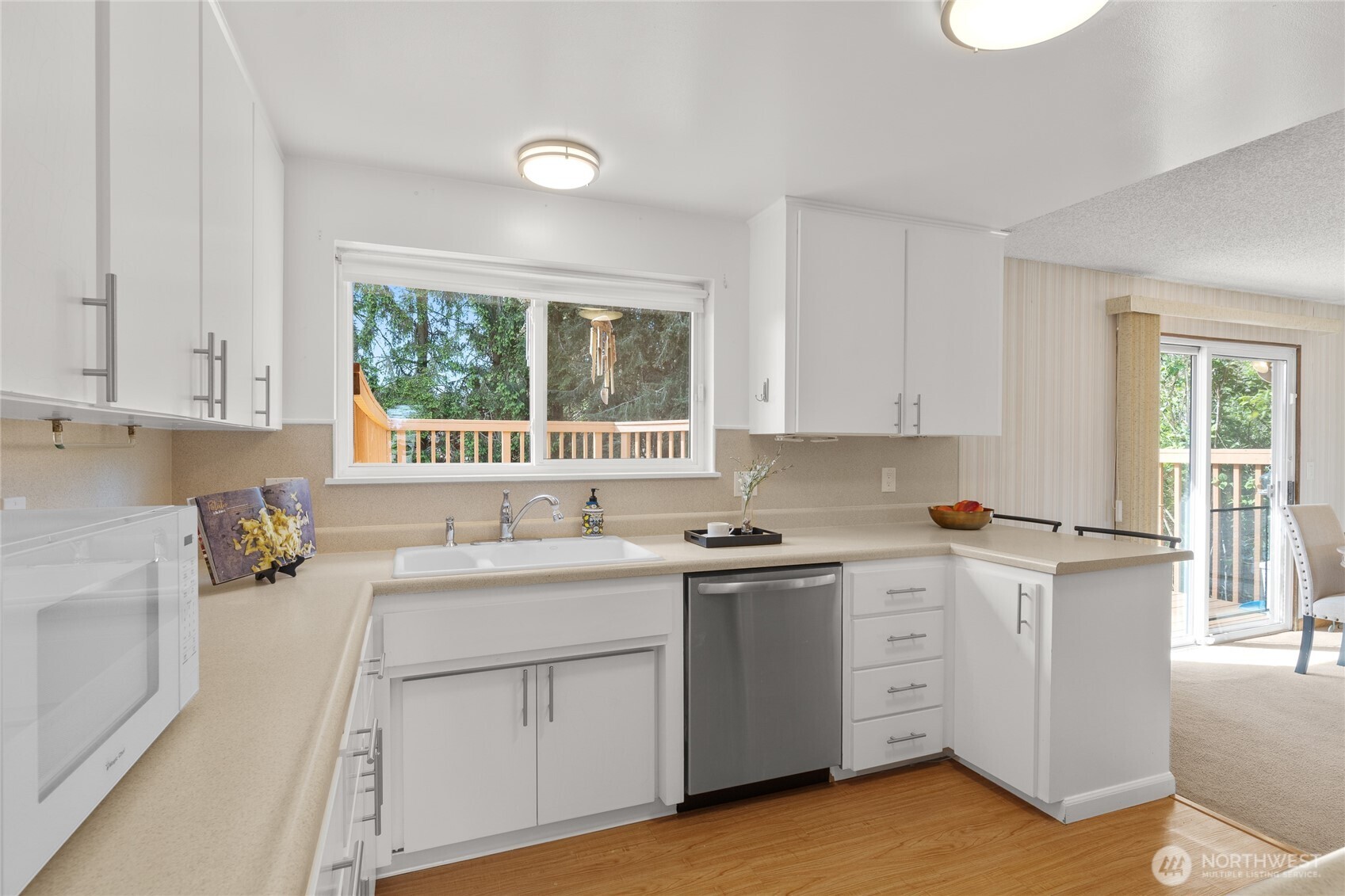8430 Maple Lane Edmonds, WA 98026 - Photo 11 of 39 Gallery Image 11