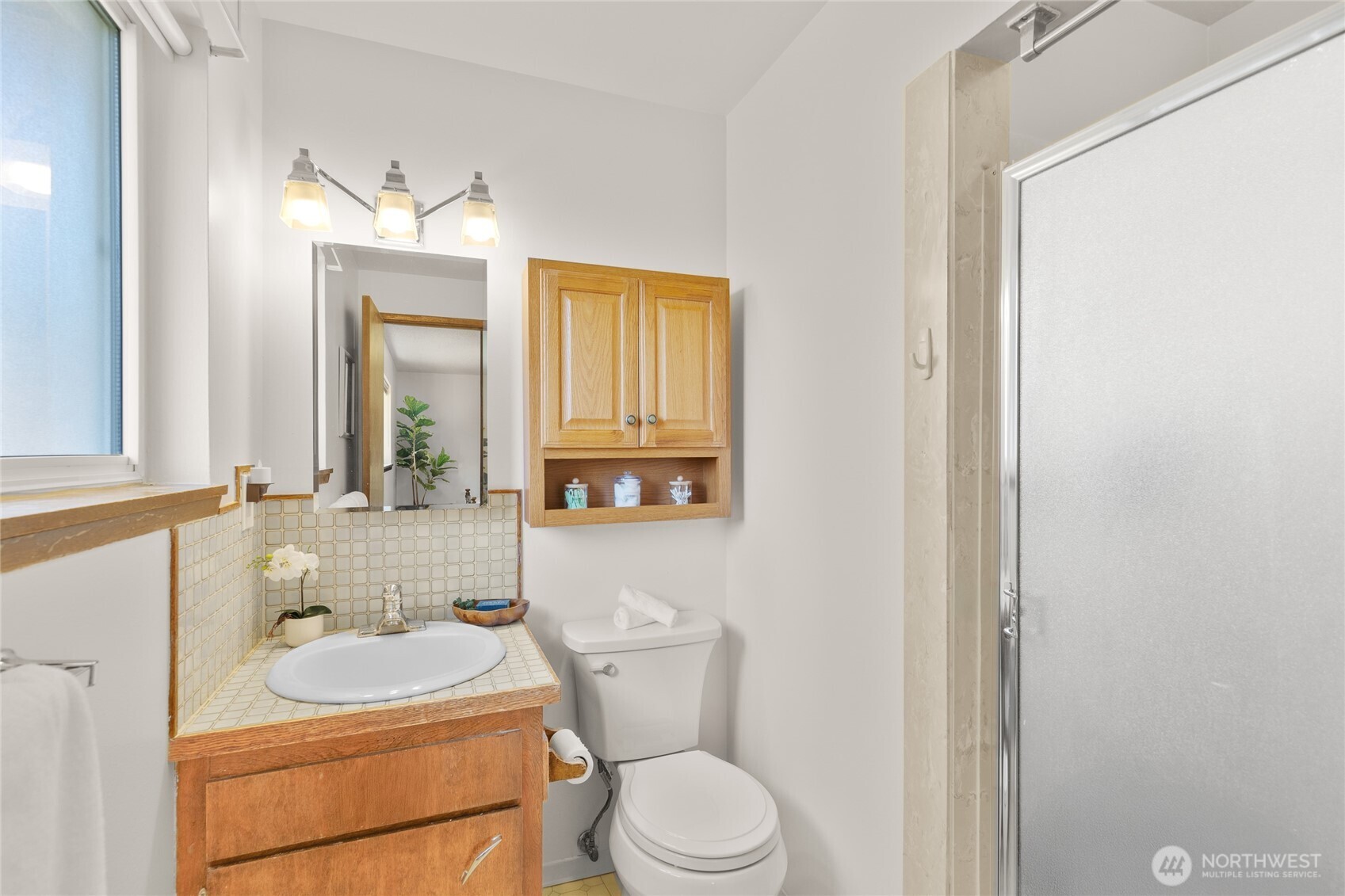 8430 Maple Lane Edmonds, WA 98026 - Photo 17 of 39 Gallery Image 17