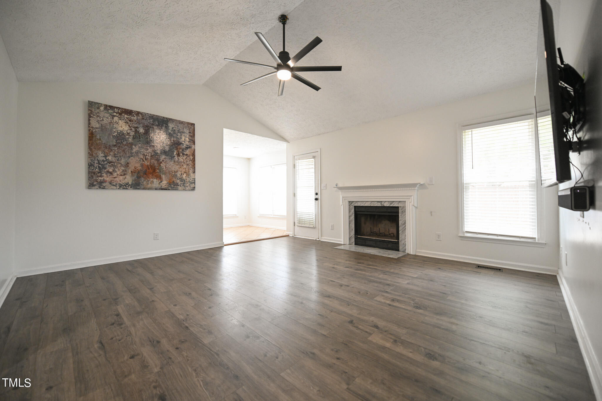 5057 Summer Ridge Road Fayetteville, NC 28303 - Photo 5 of 28 005