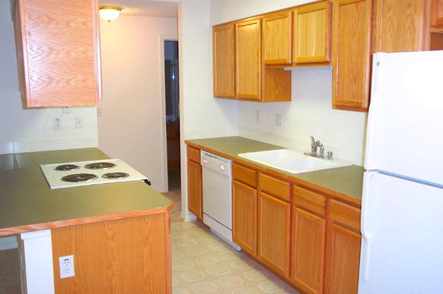 112 East Weile, Unit 4 Spokane, WA 99208 - Photo 3 of 9 Gallery Image 3