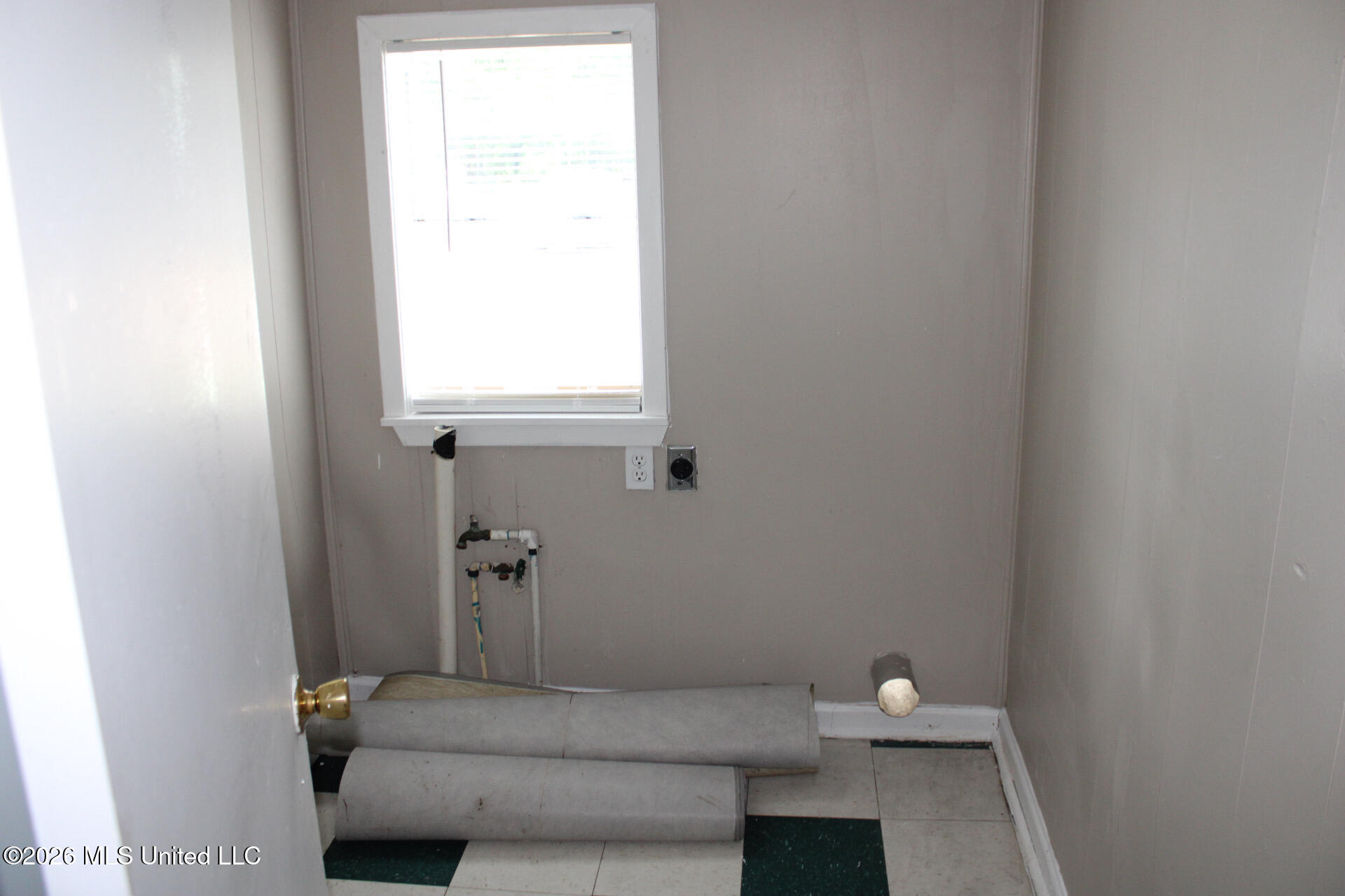 802 Union Street Brookhaven, MS 39601 - Photo 10 of 36 IMG_9940 2
