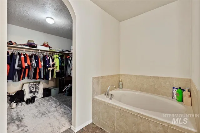 $360,000 | 406 Bridgeport Avenue, Caldwell, ID 83605