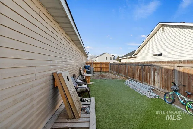 $360,000 | 406 Bridgeport Avenue, Caldwell, ID 83605