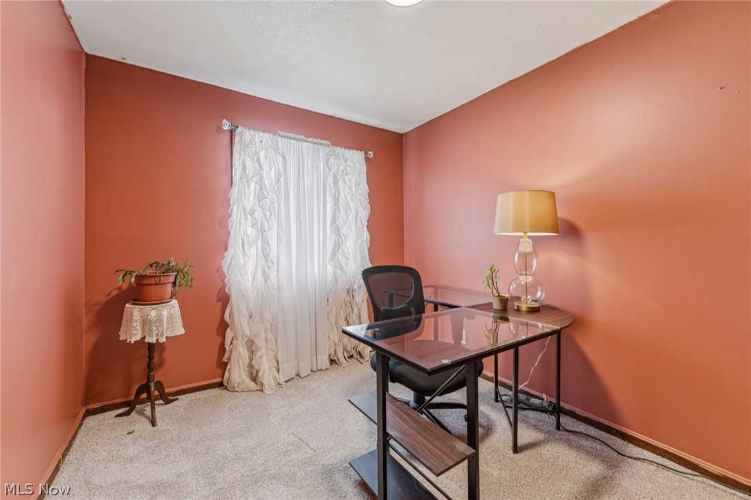 15615 Mason Road Vermilion, OH 44089 - Photo 13 of 34 Office space featuring light colored carpet and baseboards