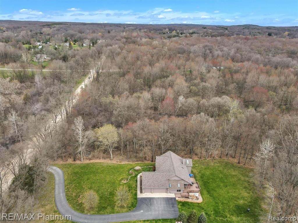 8159 Chambers Road Pinckney, MI 48169 - Photo 37 of 44 Gallery Image 37