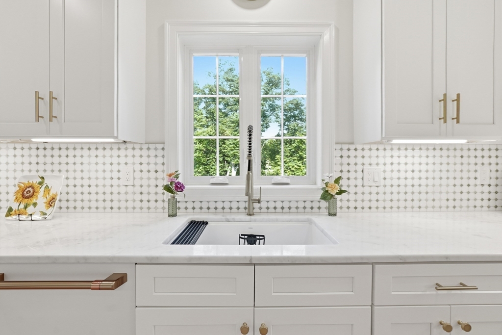 83 St Louis Street Worcester, MA 01607 - Photo 16 of 42 Gallery Image 16
