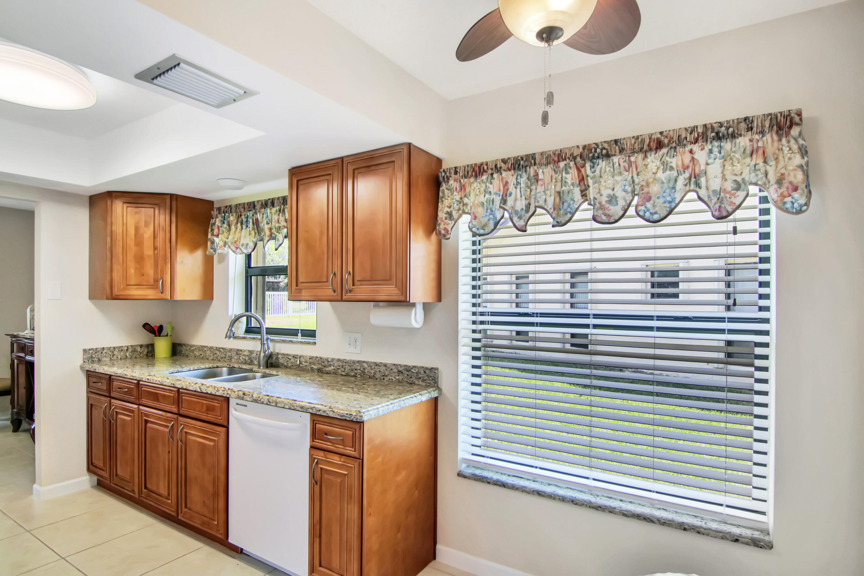 6223 Red Cedar Circle Greenacres, FL 33463 - Photo 12 of 40 12-KITCHEN