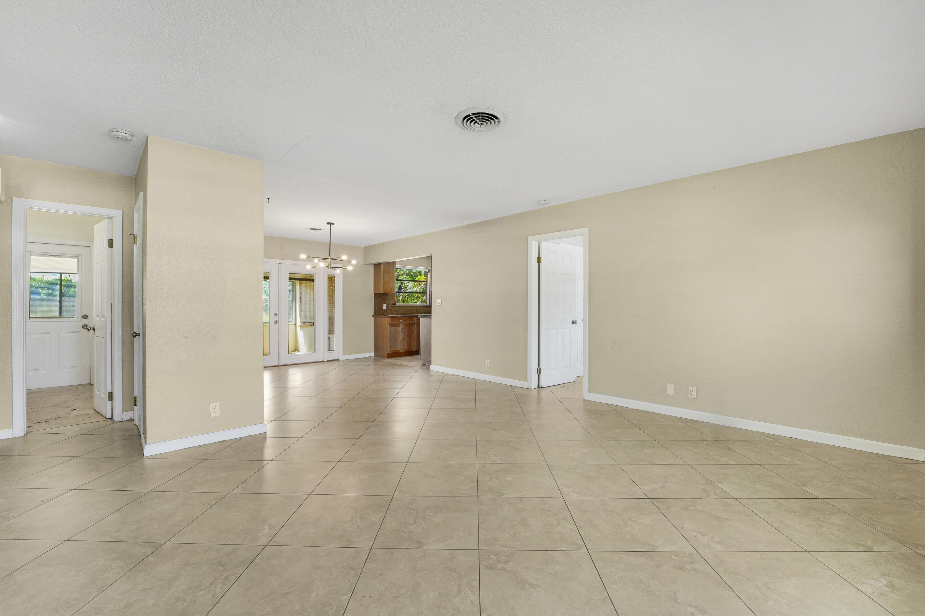 20 Willow Road Tequesta, FL 33469 - Photo 15 of 43 a view of an empty room