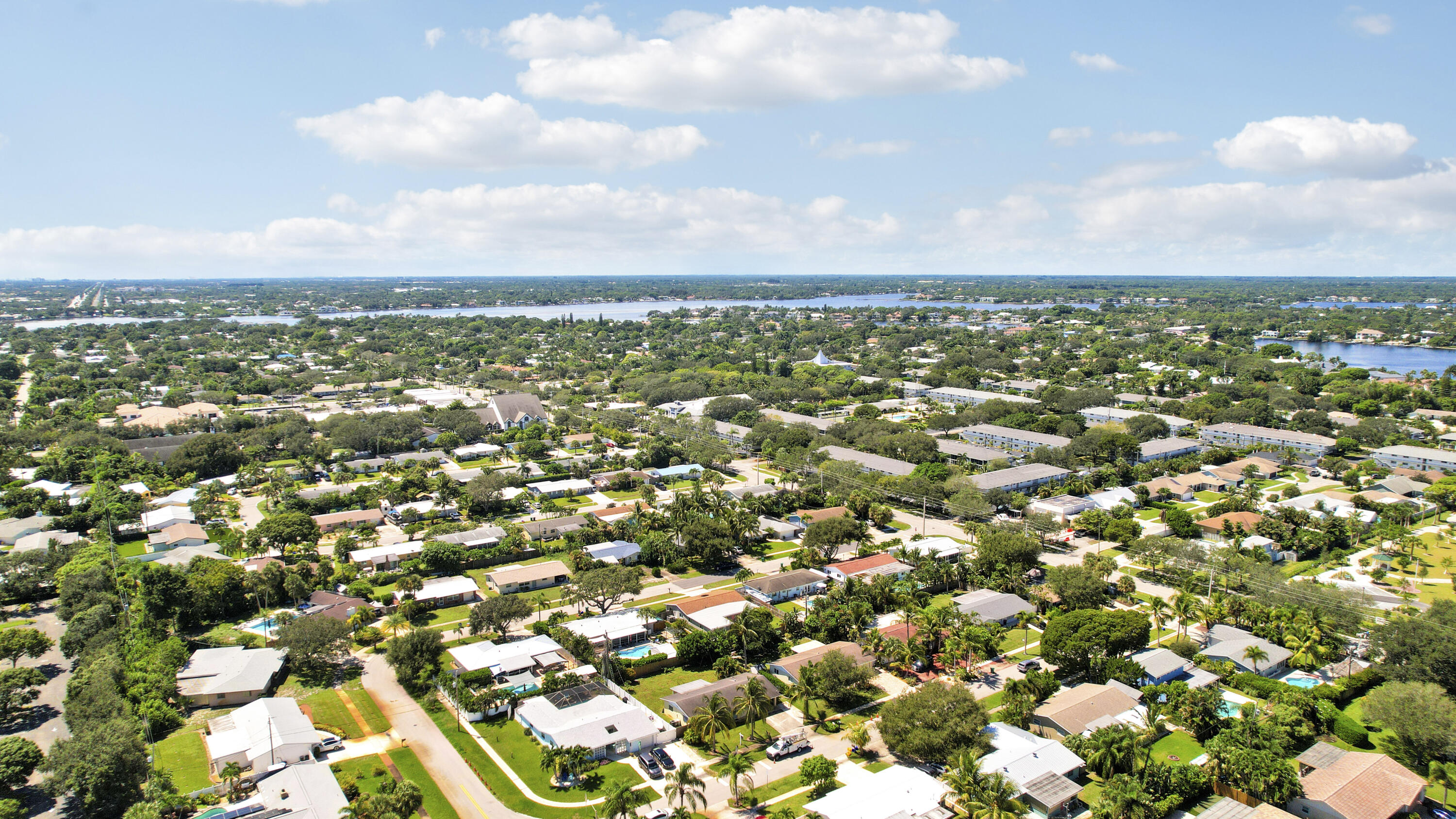 20 Willow Road Tequesta, FL 33469 - Photo 7 of 43 an aerial view of a city