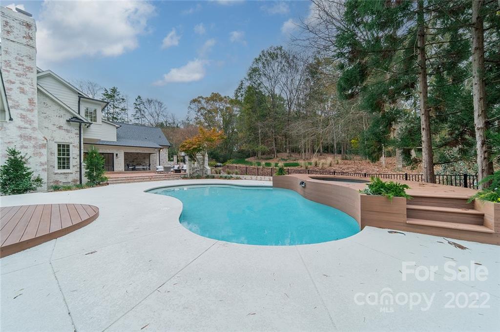6433 Sharon Hills Road Charlotte, NC 28210 - Photo 23 of 48 Gallery Image 23