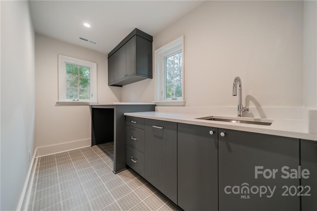 6433 Sharon Hills Road Charlotte, NC 28210 - Photo 34 of 48 Gallery Image 34