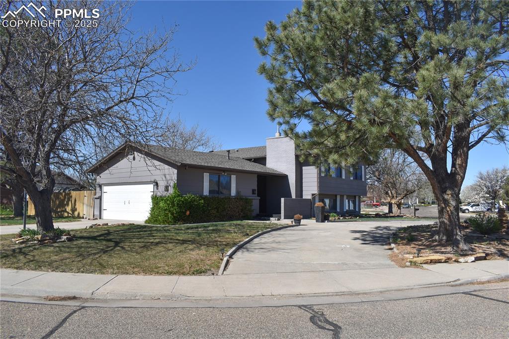 18 Chaparral Circle La Junta, CO 81050 - Photo 2 of 24 a house with trees in the background