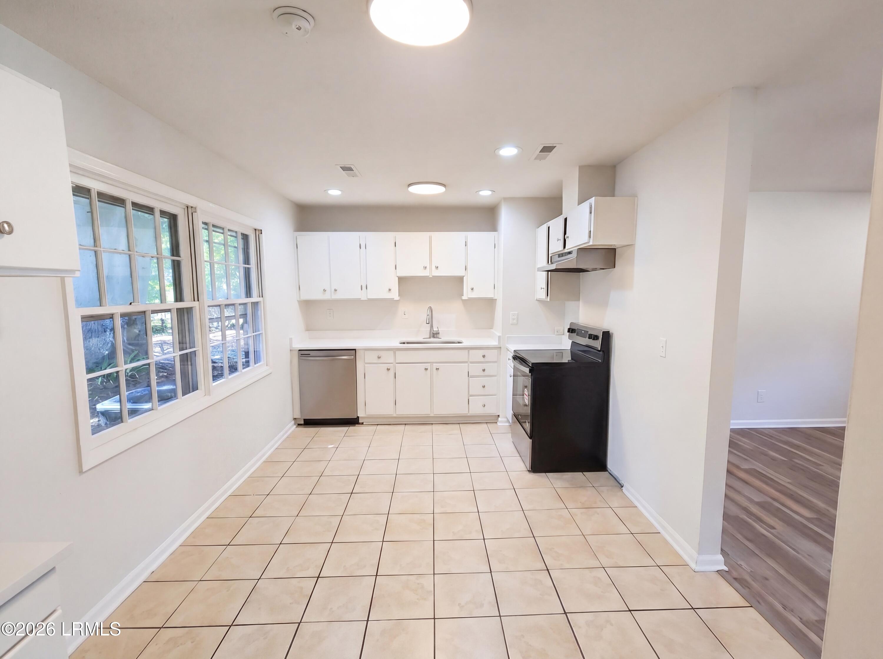 1610 Battery Creek Road Beaufort, SC 29902 - Photo 2 of 26 photo_02