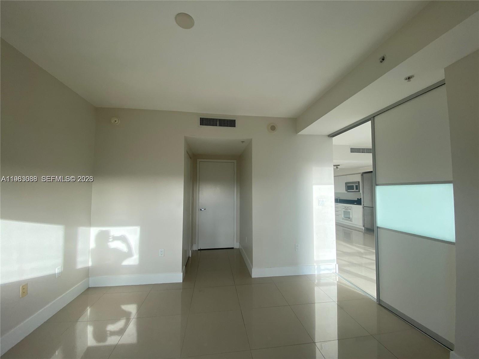 92 Southwest 3rd Street, Unit 1509 Miami, FL 33130 - Photo 8 of 20