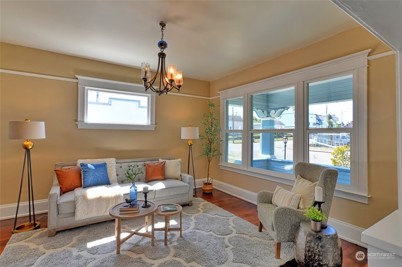2427 Rockefeller Avenue Everett, WA 98201 - Photo 7 of 40