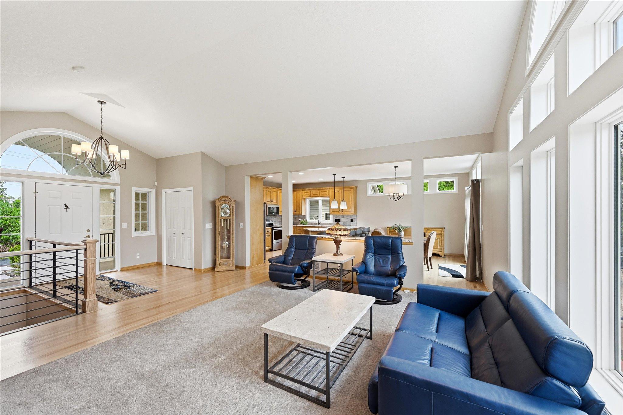 21005 Sunnyhill Lane Corcoran, MN 55340 - Photo 5 of 33