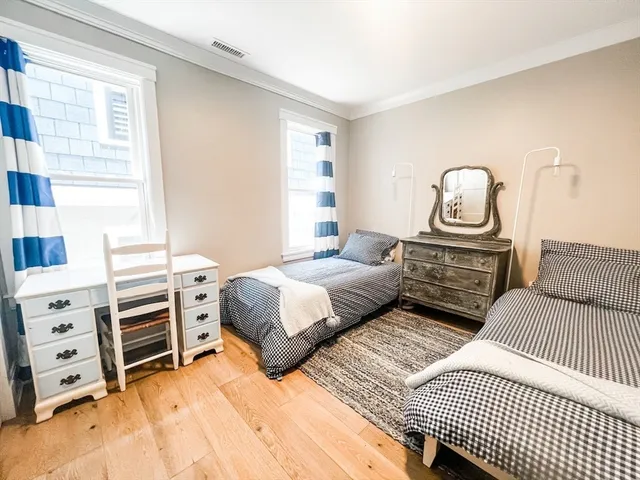 $3,500 | 69 Falcon Street, Unit 3, Boston, MA 02128