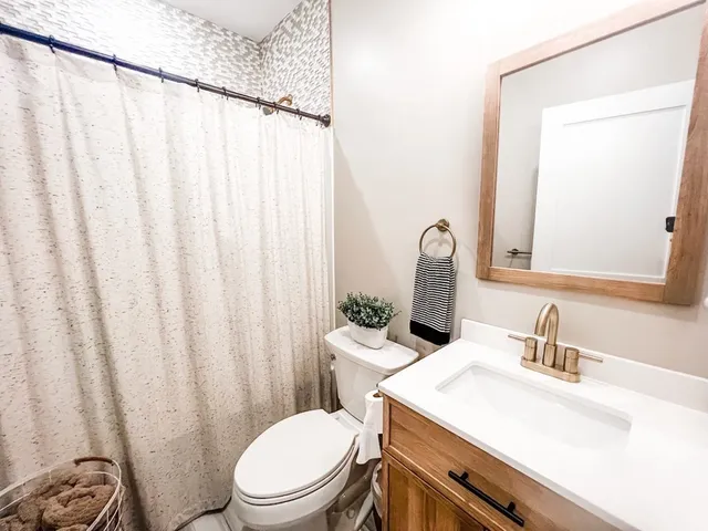 $3,500 | 69 Falcon Street, Unit 3, Boston, MA 02128