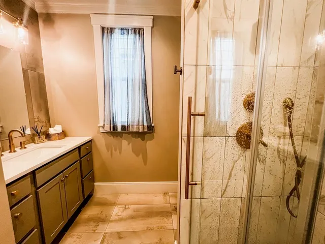 $3,500 | 69 Falcon Street, Unit 3, Boston, MA 02128