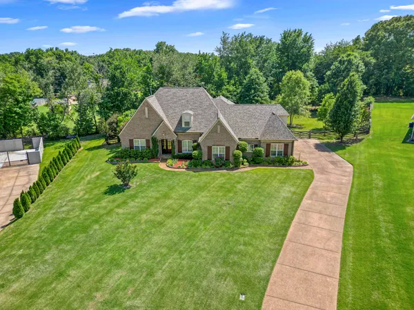 $500,000 | 215 Cedar Hill Cove, Somerville, TN 38068