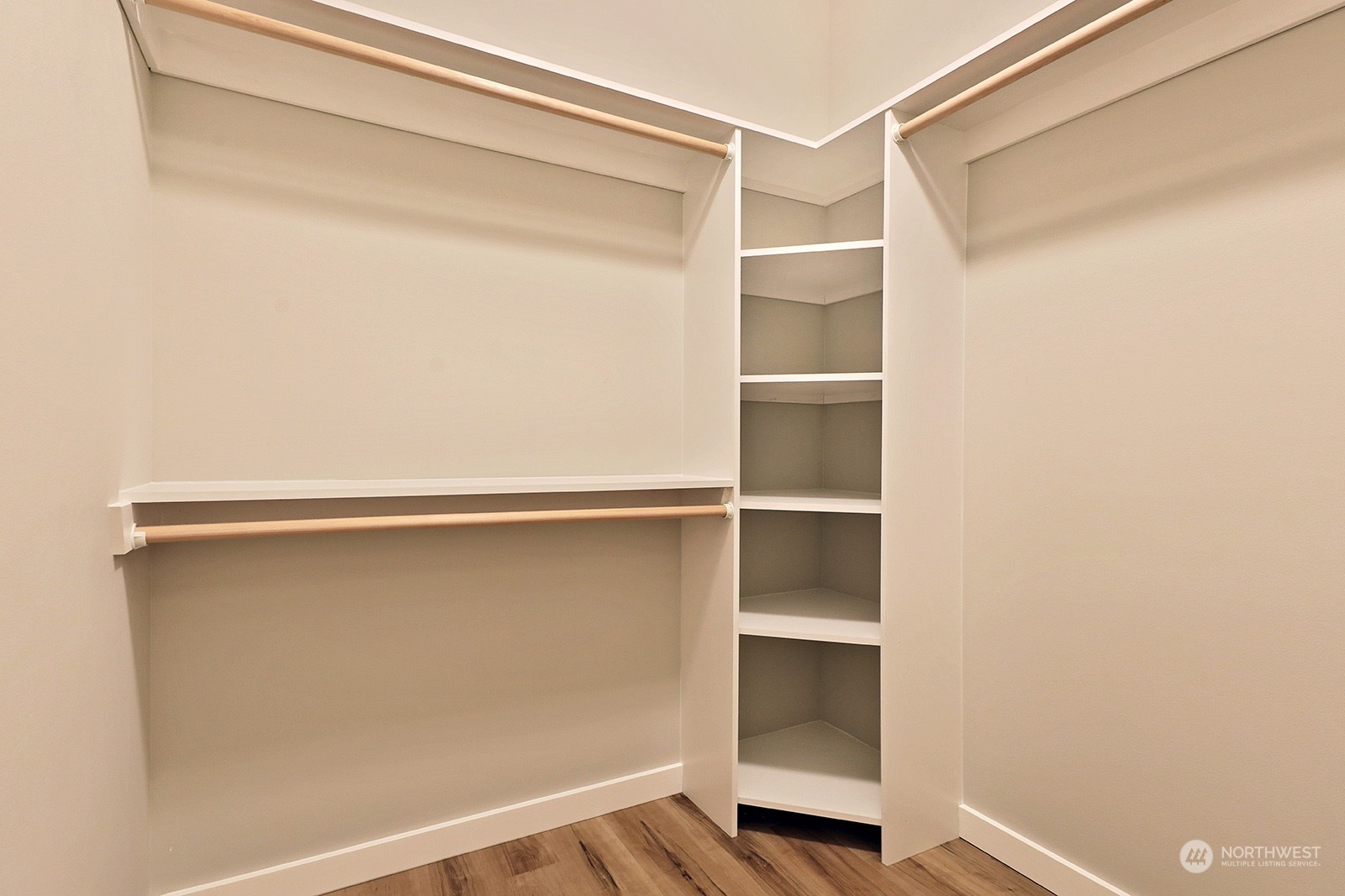 1831 Watkins Road Freeland, WA 98249 - Photo 25 of 37 a view of an empty walk in closet