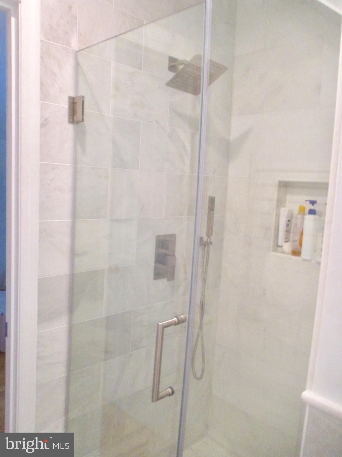 5910 Overlea Road Bethesda, MD 20816 - Photo 15 of 23 Bath