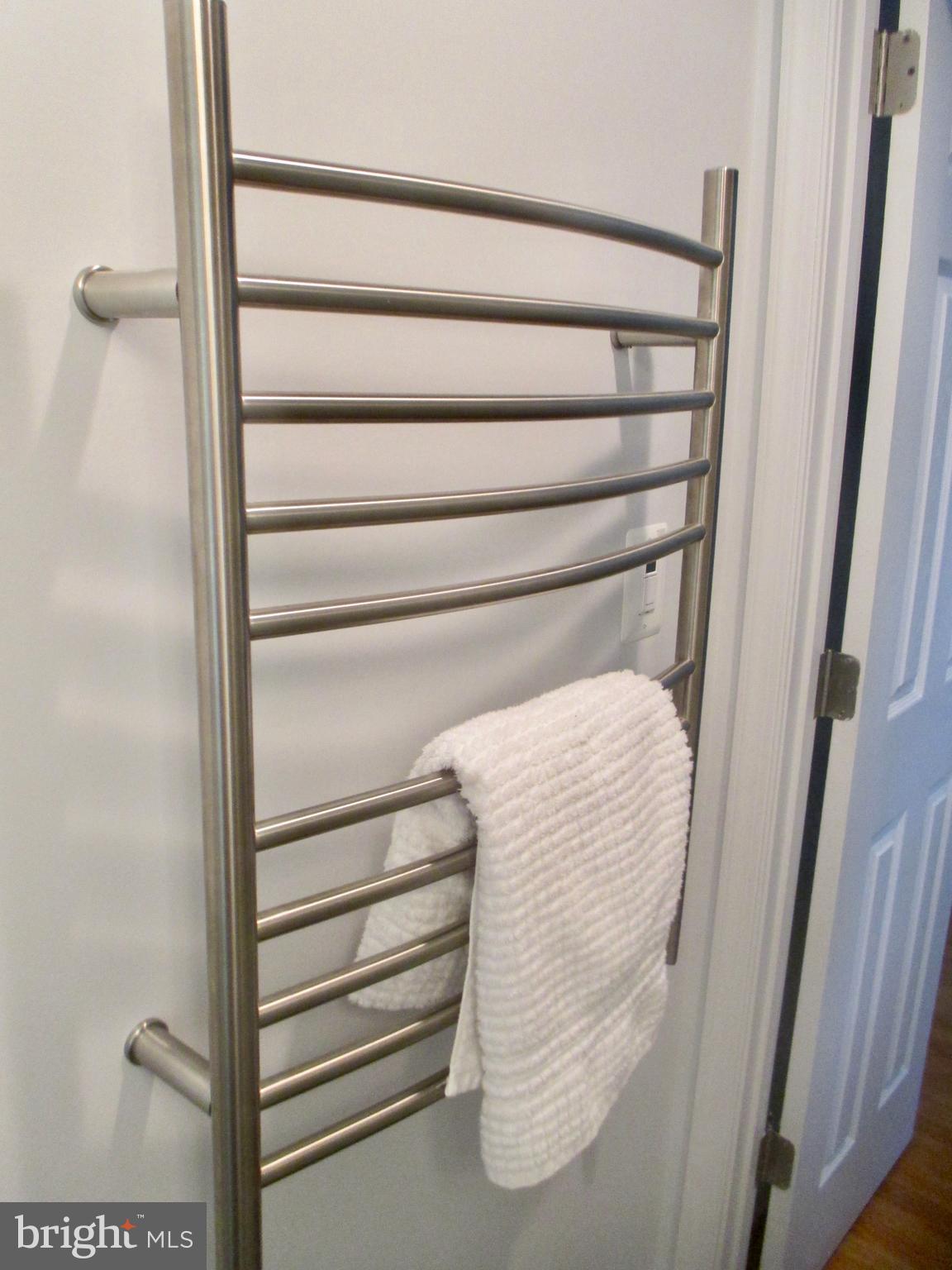 5910 Overlea Road Bethesda, MD 20816 - Photo 16 of 23 Bath