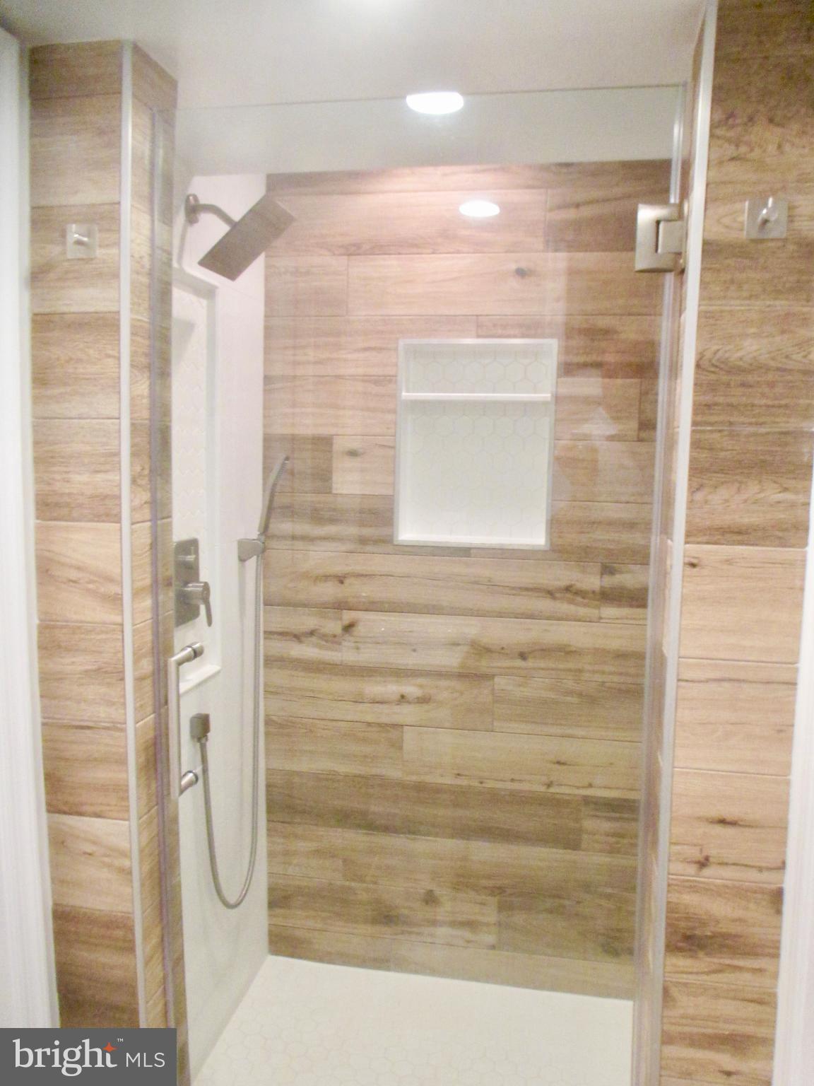 5910 Overlea Road Bethesda, MD 20816 - Photo 19 of 23 Bath