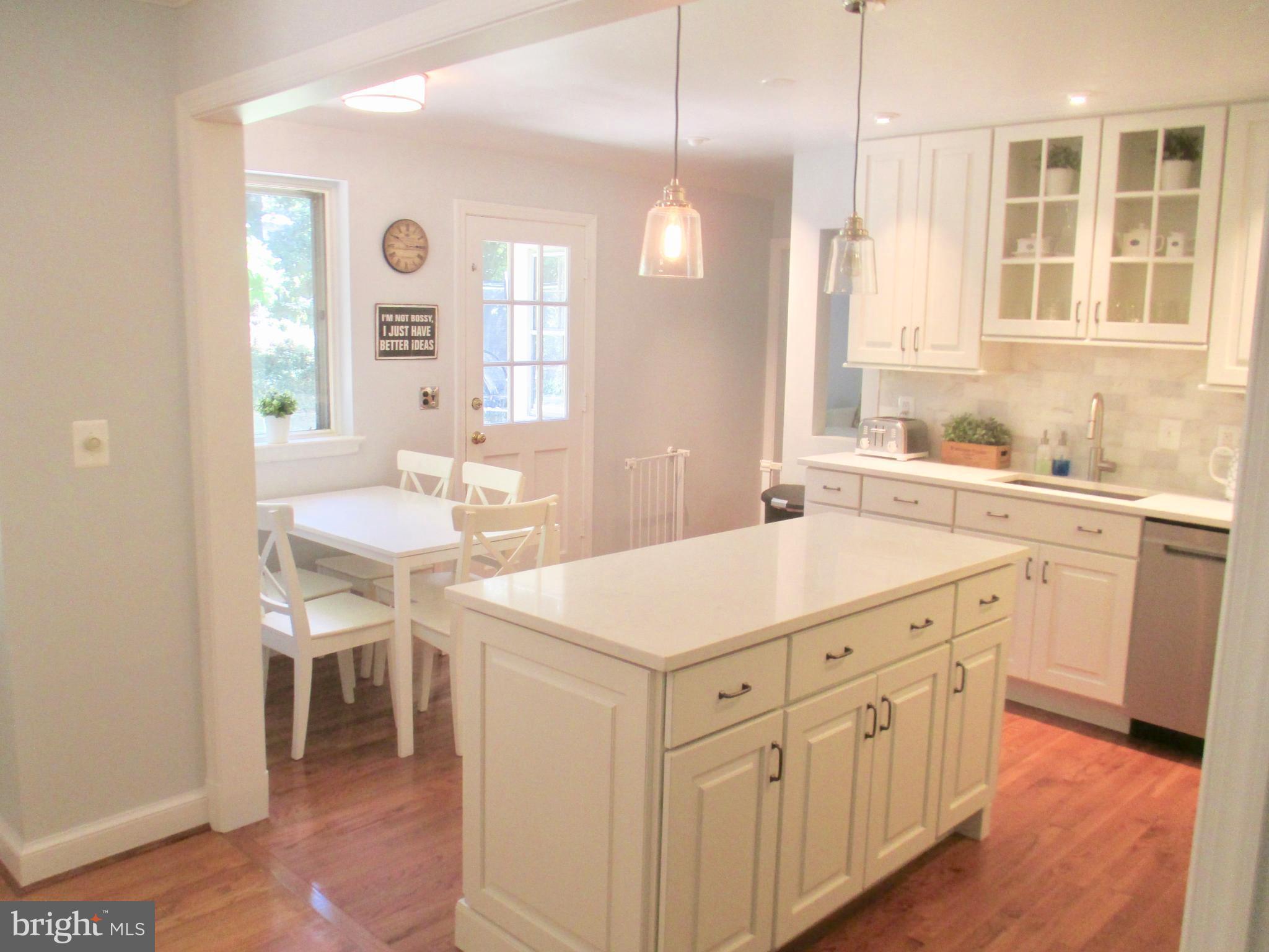 5910 Overlea Road Bethesda, MD 20816 - Photo 3 of 23 Kitchen