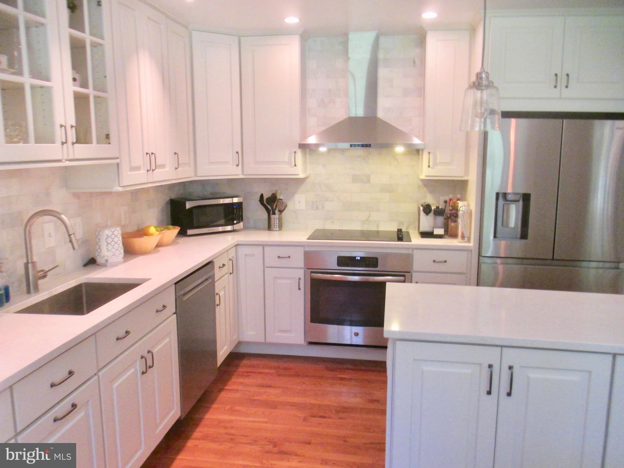 5910 Overlea Road Bethesda, MD 20816 - Photo 4 of 23 Kitchen