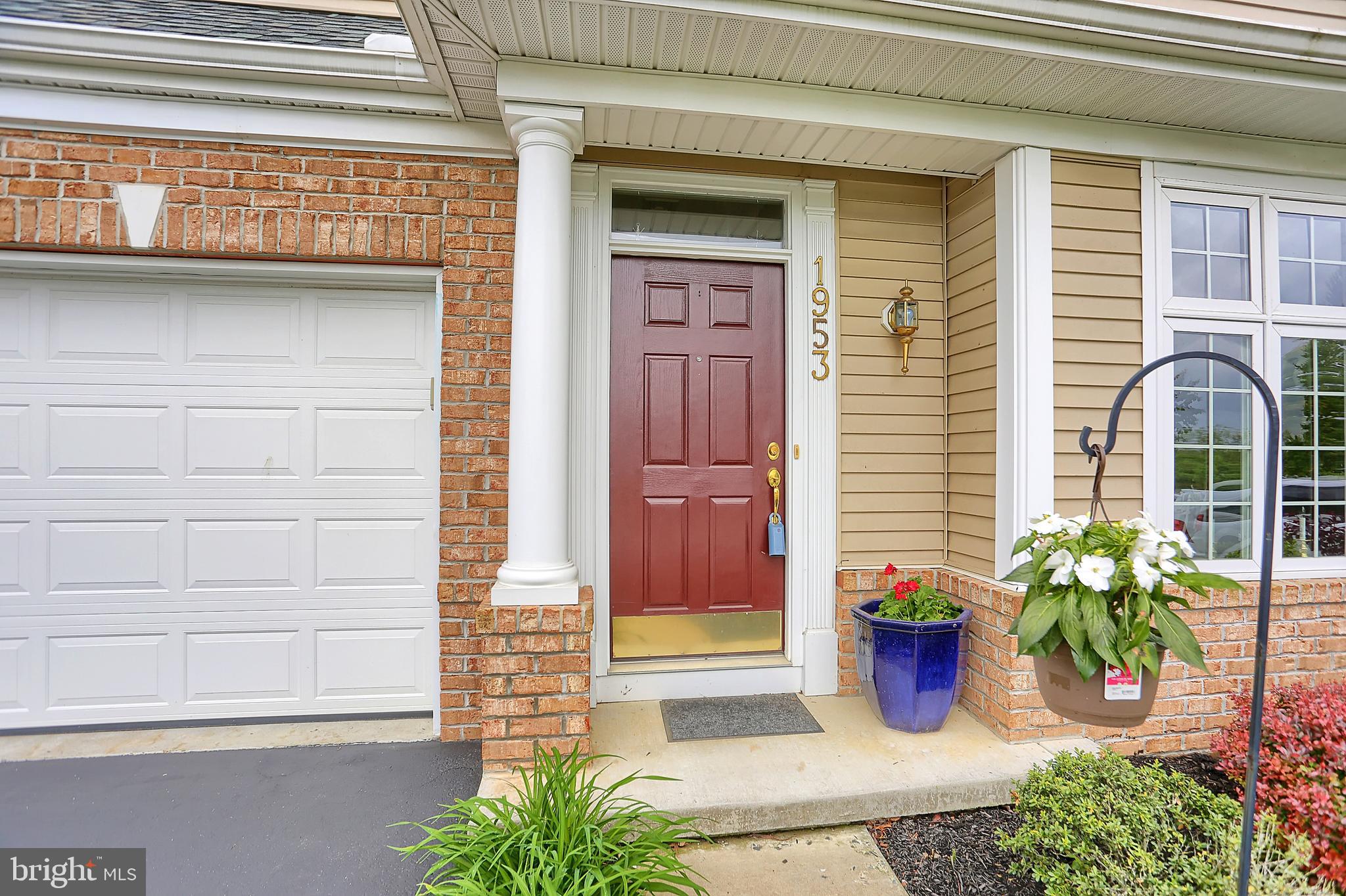 1953 Speedwell Road Lancaster, PA 17601 - Photo 1 of 34 Gallery Image 1