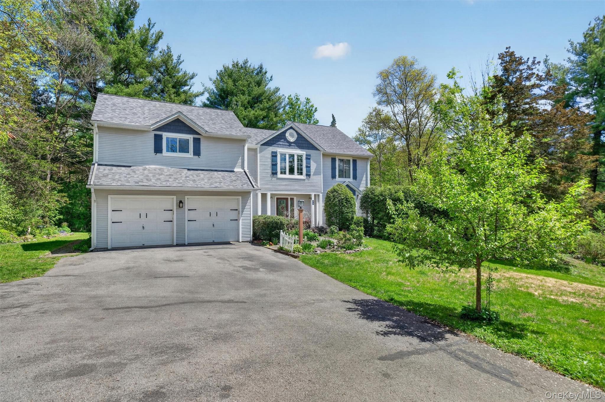 34 Barkit Kennel Road Pleasant Valley, NY 12569 - Photo 2 of 29