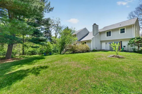 $610,000 | 34 Barkit Kennel Road, Pleasant Valley, NY 12569