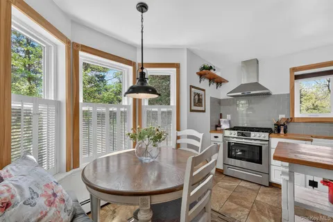 $610,000 | 34 Barkit Kennel Road, Pleasant Valley, NY 12569
