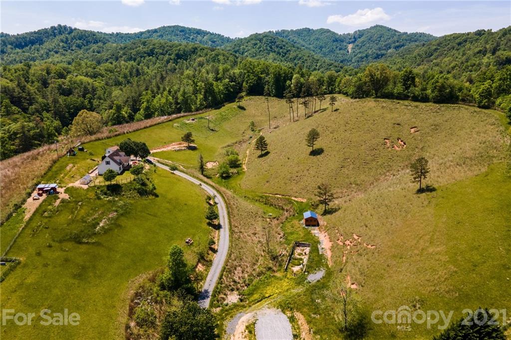 357 Clark Road Marshall, NC 28753 - Photo 2 of 48 Gallery Image 2
